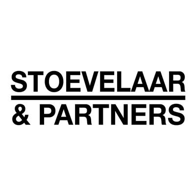 logo stoevelaar 400 wit vierkant